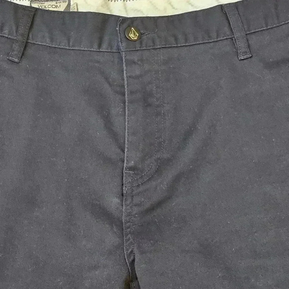 Volcom Flat Front Shorts Size 31 EUC - Picture 6 of 8